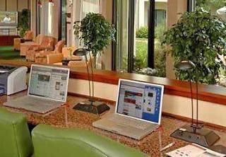 Hotel Courtyard By Marriott Airport 3*