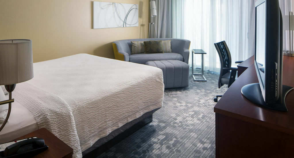 Hotel Courtyard By Marriott Airport Memphis